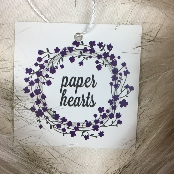 **Skies Are Blue Fur Vest. Size small. Tan white! - Picture 4 of 8